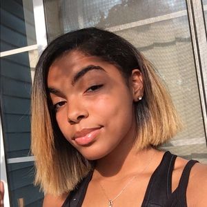 Meet your Posher, Alicia